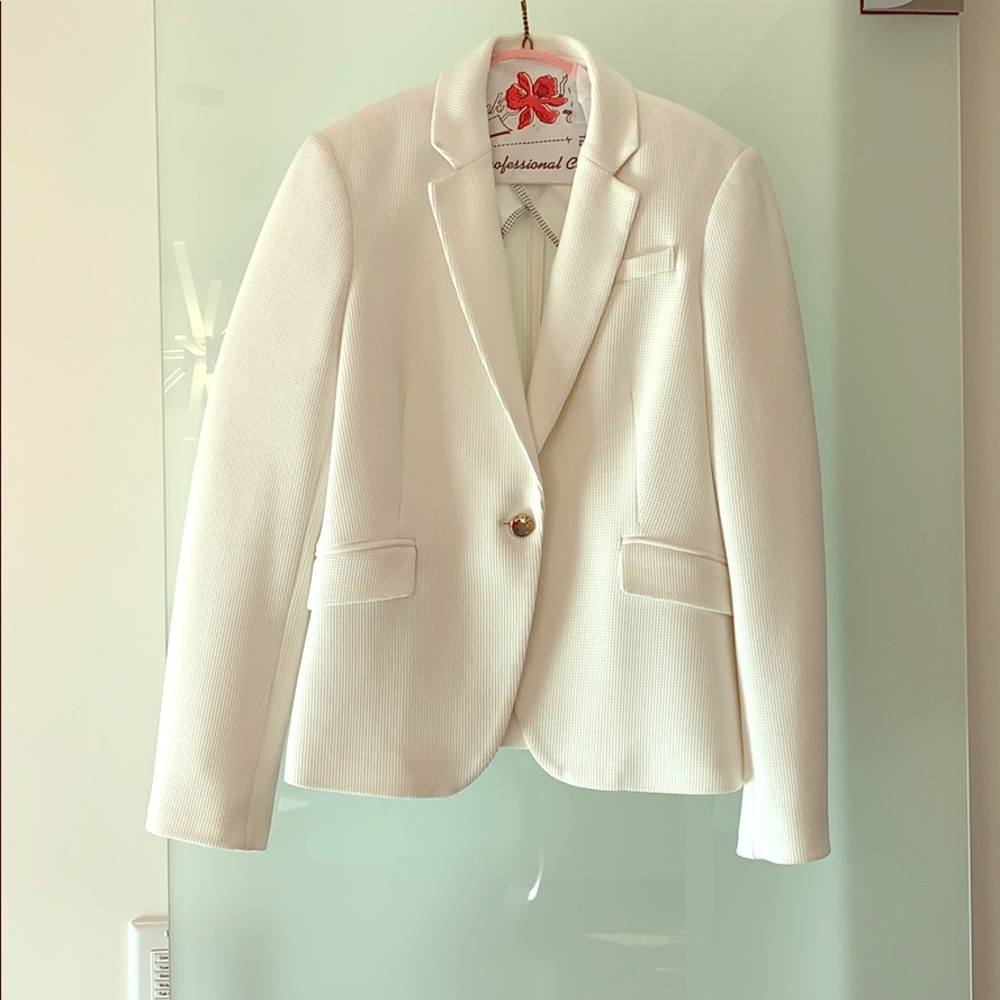 Women’s Blazer